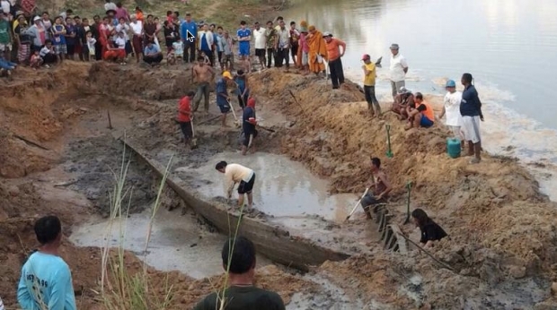 เจ้าอาวาสบ้านโนนสวรรค์ นั่งสมาธินิมิตเห็นเรือไม้ตะเคียนทองโบราณฝังในลำน้ำยัง เขตอ.โพนทอง จ.ร้อยเอ็ด 