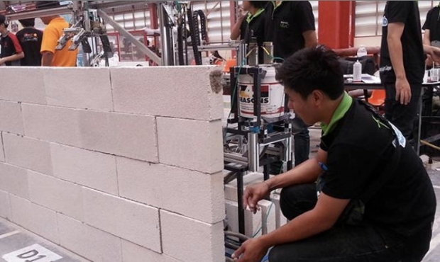 ล้ำหน้า เทคโนโลยีมีการต่อยอดเป็นหุ่นยนต์สร้างบ้าน 