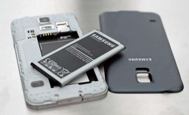 Samsung เผยแพร่ออกมา ชูจุดขายด้านคุณสมบัติแบตเตอรี่ GALAXY S6