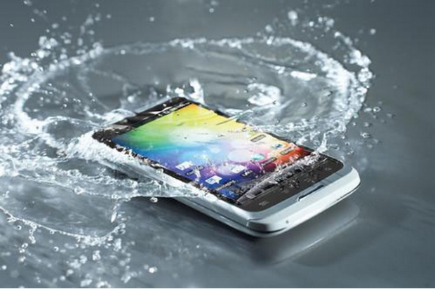 Nano Coated เทคโนโลยีกันน้ำสุดล้ำ จาก Nokia