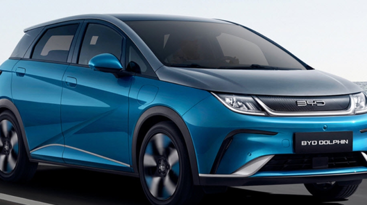 BYD Dolphin 2023 รถยนต์ไฟฟ้า 5 ประตู วิ่งไกล 490 กิโลเมตร