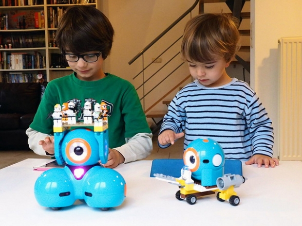 Dash & Dot ครูหุ่นยนต์อัจฉริยะ