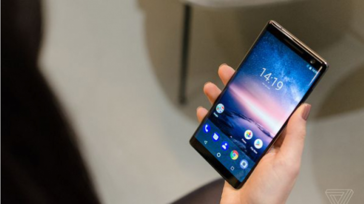 เปิดตัว Nokia 8 Sirocco ราคาพรีเมี่ยม และไร้ช่องเสียบหูฟัง